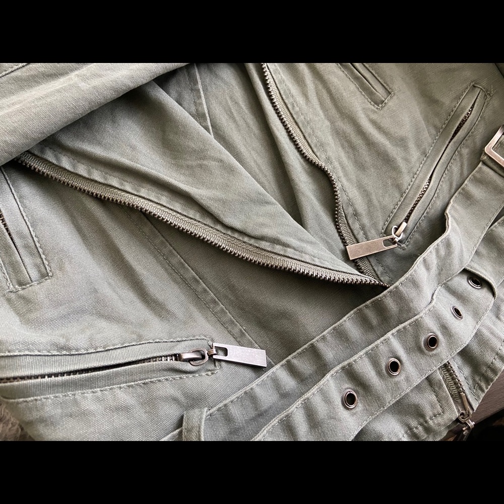 jacket - Picture 2 of 6